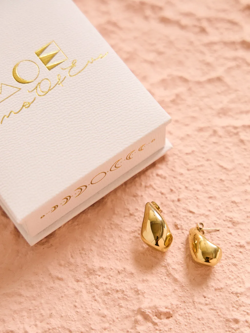 Arms of Eve Delphine Earrings in Gold