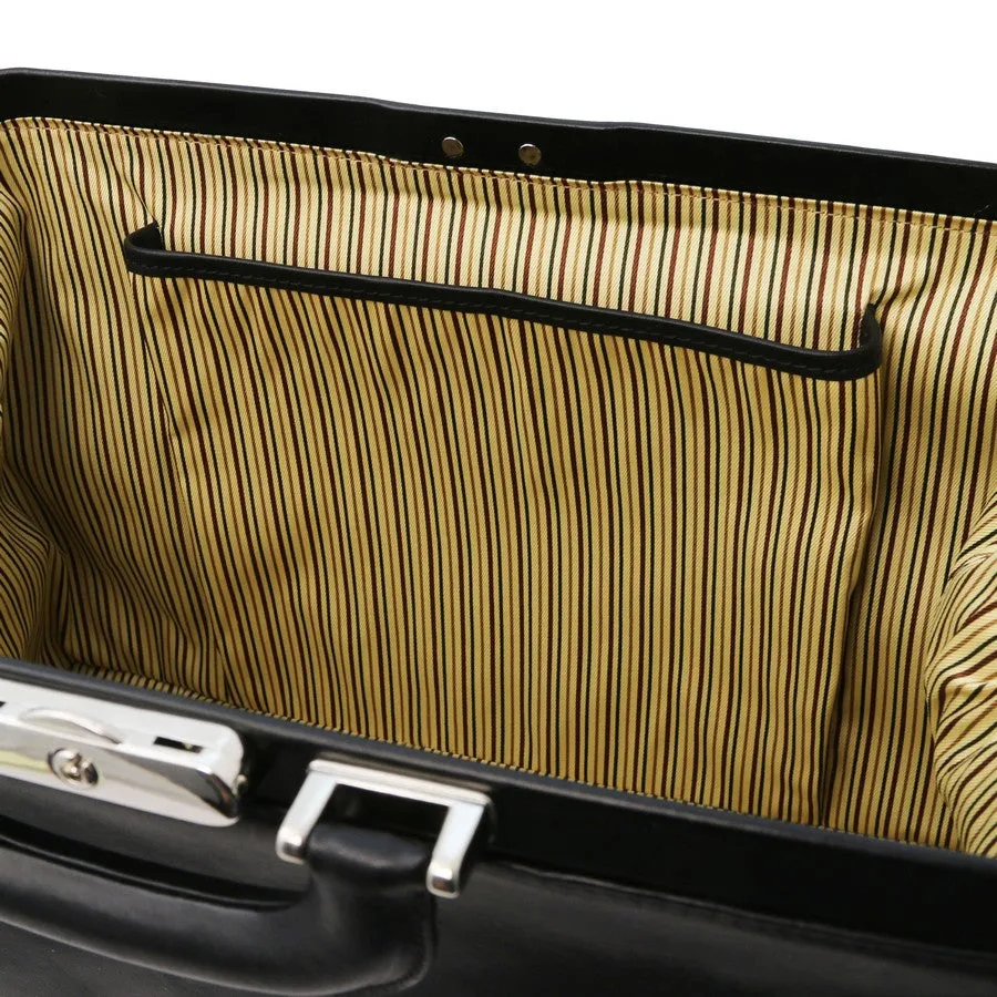 Giotto Dr Bag
