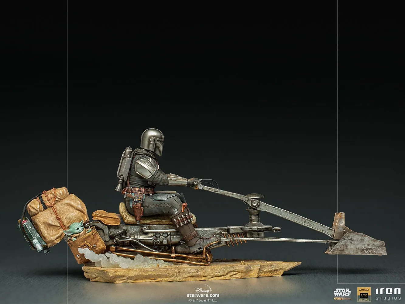 Iron Studios The Mandalorian on Speederbike Deluxe 1/10 Scale Statue