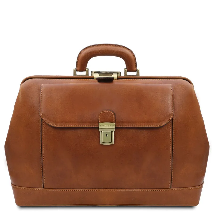 Leonardo Italian Leather Doctors Bag