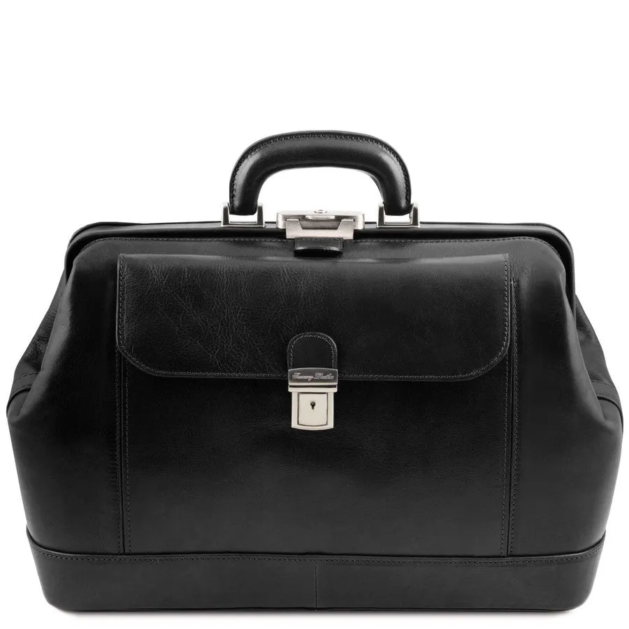 Leonardo Italian Leather Doctors Bag
