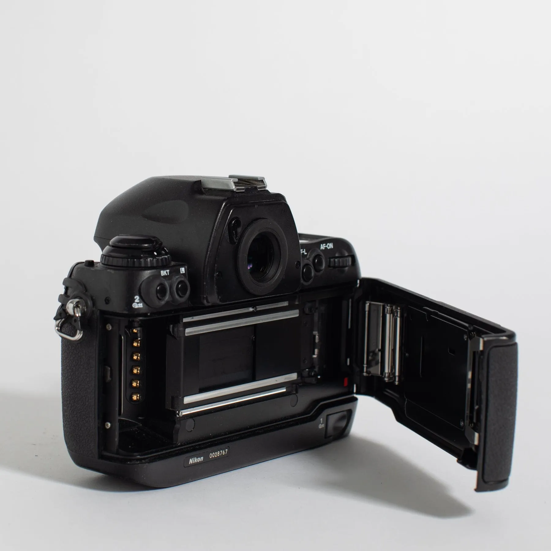 Nikon F6 Professional 35mm Camera (Body Only)