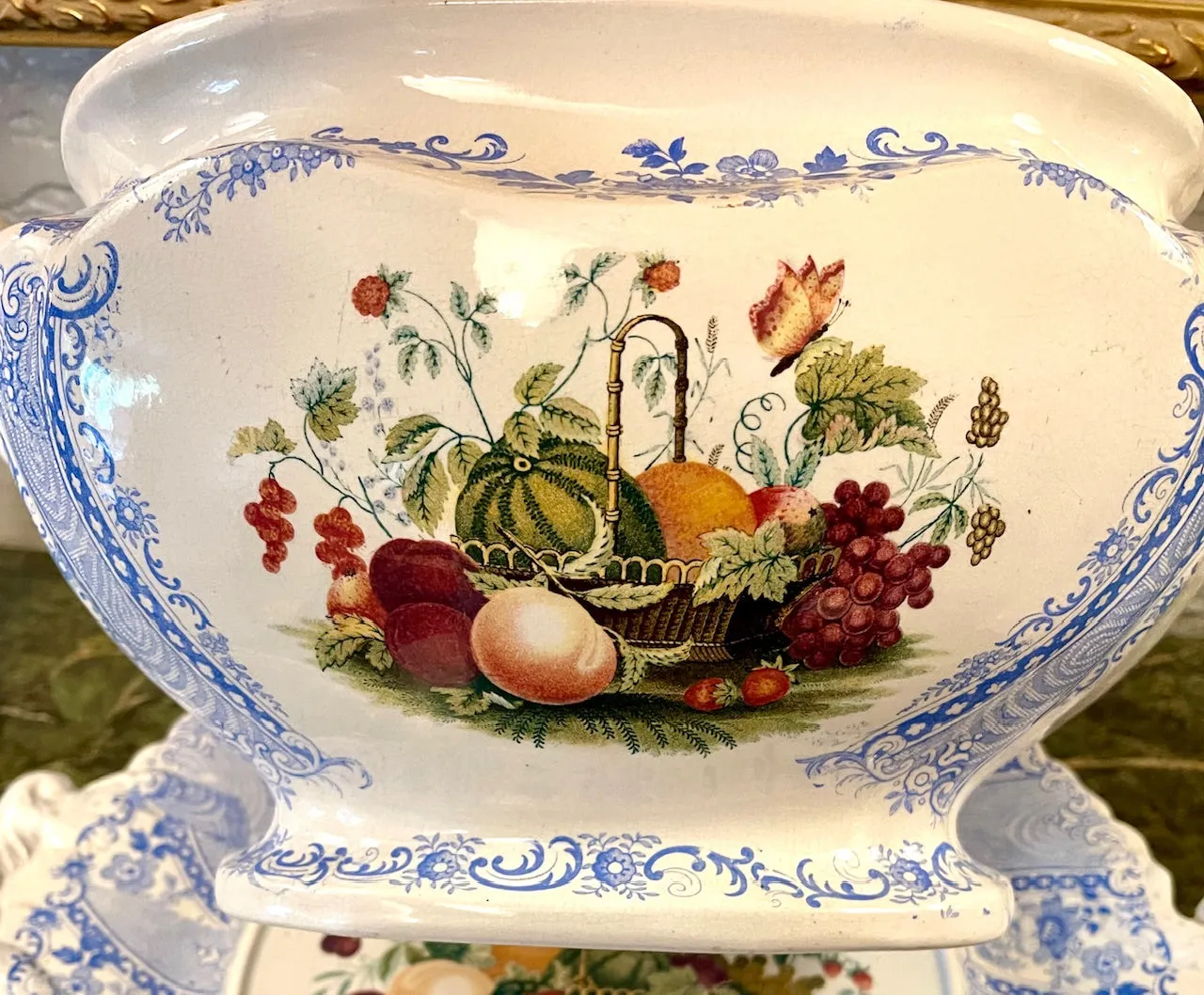 Super RARE Huge W S & Co ' WEDGeWOOD ' Fruit Basket Soup Tureen & Ladle Faux Bois Blue Polychrome Transferware