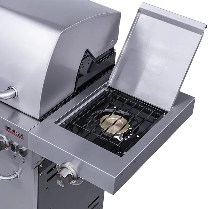 The Char-Broil COMMERCIAL SERIES™ TRU-Infrared™ 4-BURNER GAS GRILL