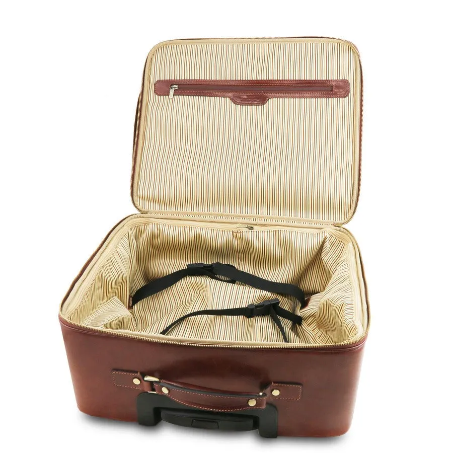 Varsavia Leather Pilot Case With Wheels
