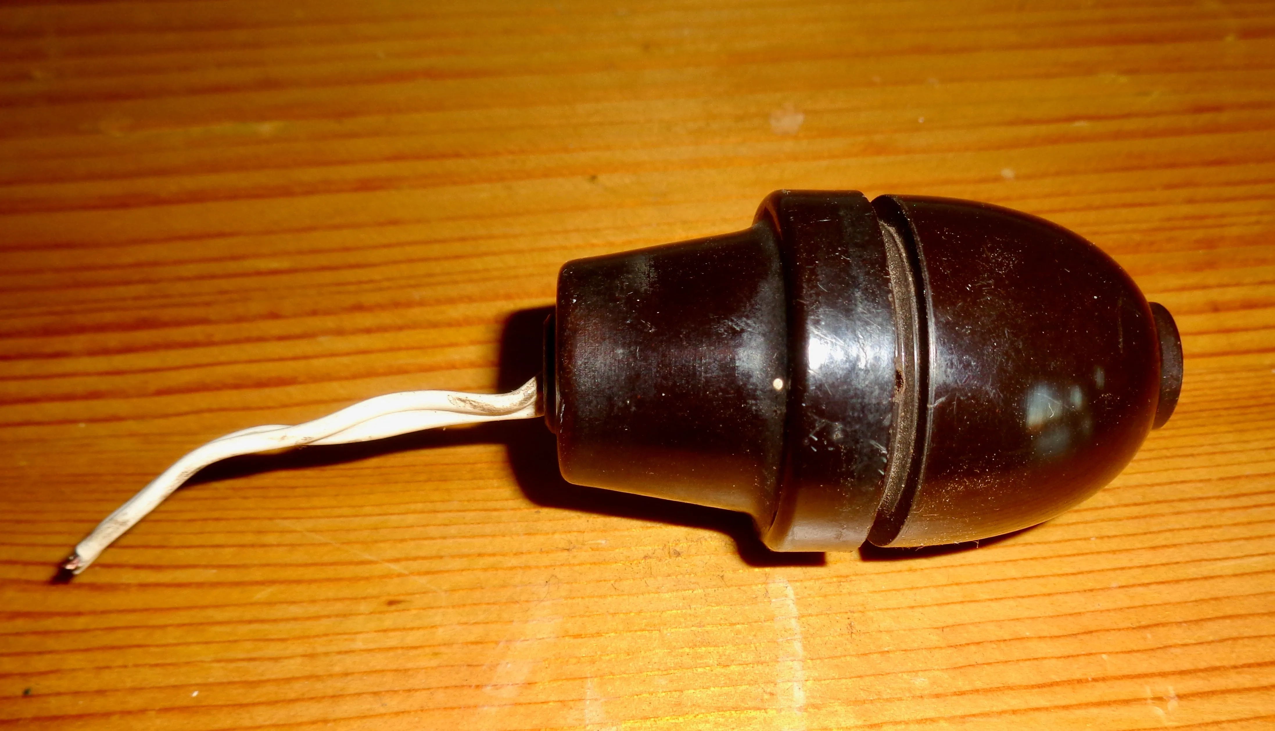 Vintage Bakelite British Butler Bell Push