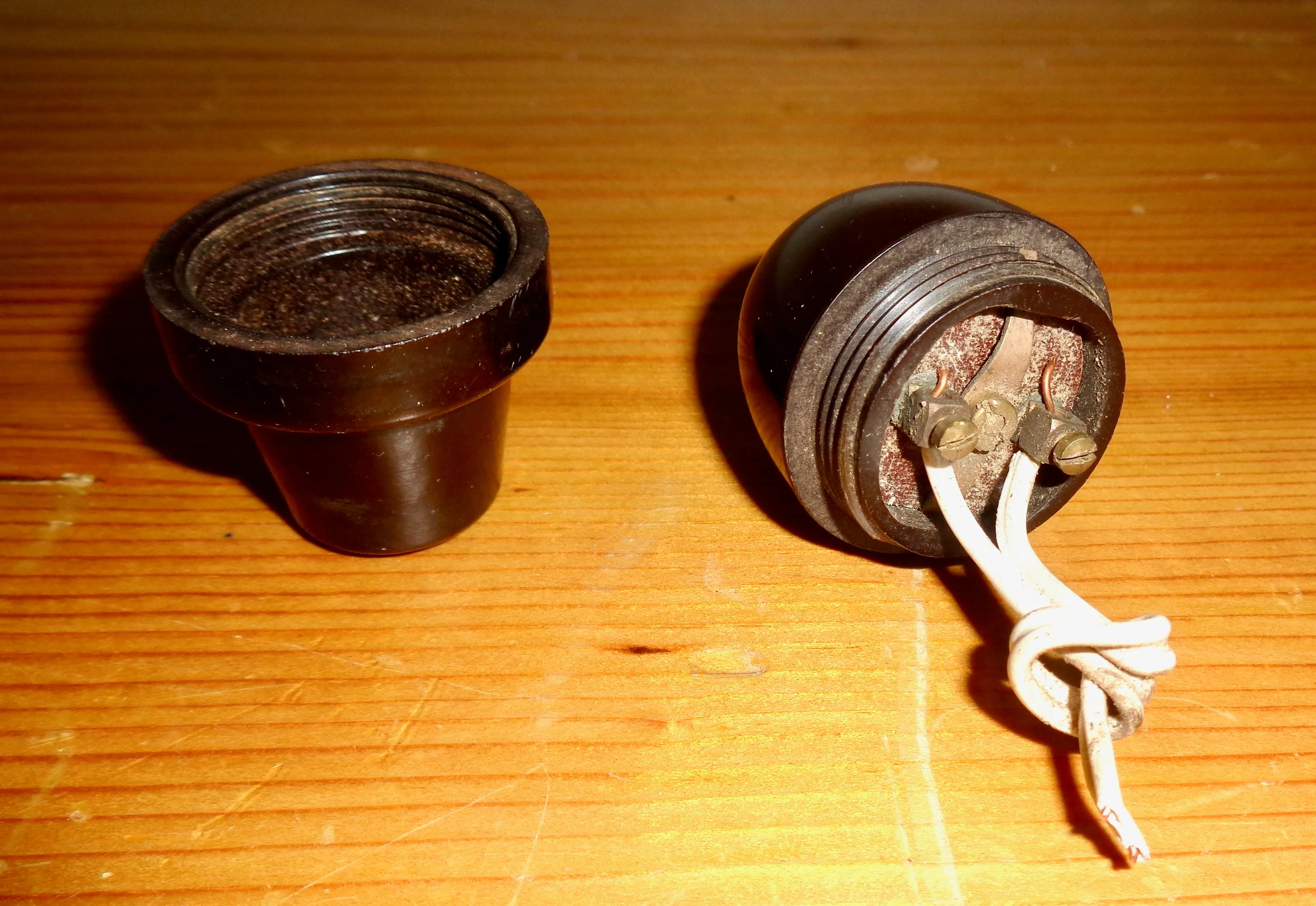 Vintage Bakelite British Butler Bell Push